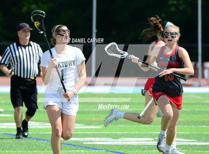 Thumbnail 1 in Yorktown vs. Niskayuna (NYSPHSAA Class B Regional Final) photogallery.