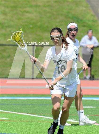 Thumbnail 2 in Yorktown vs. Niskayuna (NYSPHSAA Class B Regional Final) photogallery.