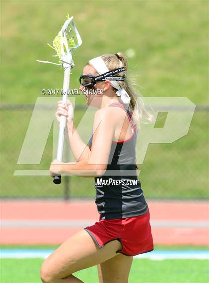 Thumbnail 3 in Yorktown vs. Niskayuna (NYSPHSAA Class B Regional Final) photogallery.