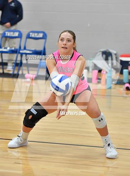 Thumbnail 1 in Tompkins vs. Tomball Memorial (KISD/CFISD Tournament) photogallery.