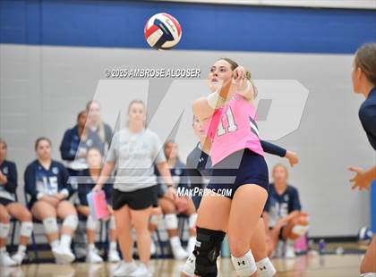 Thumbnail 3 in Tompkins vs. Tomball Memorial (KISD/CFISD Tournament) photogallery.