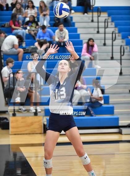 Thumbnail 3 in Tompkins vs. Tomball Memorial (KISD/CFISD Tournament) photogallery.