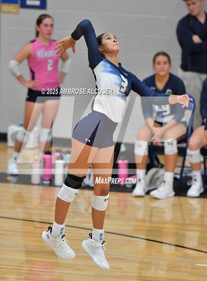 Thumbnail 3 in Tompkins vs. Tomball Memorial (KISD/CFISD Tournament) photogallery.