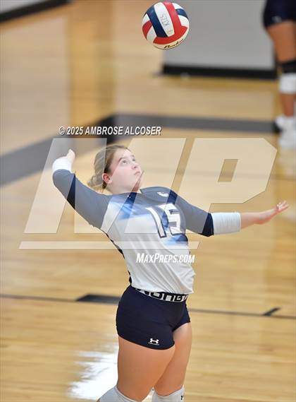 Thumbnail 2 in Tompkins vs. Tomball Memorial (KISD/CFISD Tournament) photogallery.