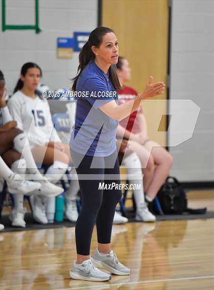 Thumbnail 3 in Tompkins vs. Tomball Memorial (KISD/CFISD Tournament) photogallery.