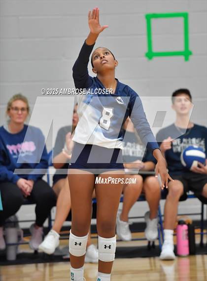 Thumbnail 1 in Tompkins vs. Tomball Memorial (KISD/CFISD Tournament) photogallery.