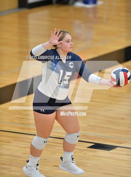 Thumbnail 1 in Tompkins vs. Tomball Memorial (KISD/CFISD Tournament) photogallery.