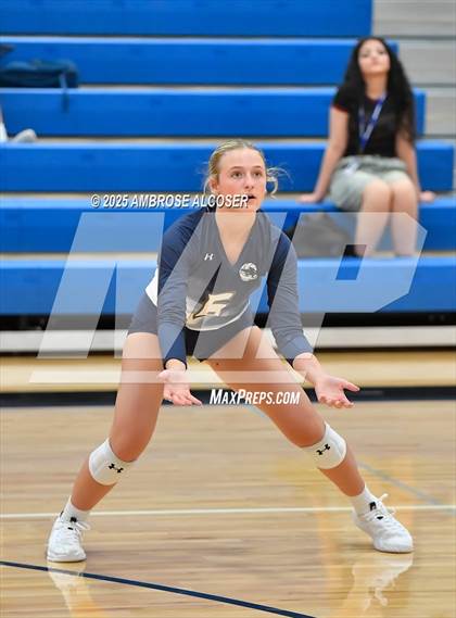 Thumbnail 1 in Tompkins vs. Tomball Memorial (KISD/CFISD Tournament) photogallery.