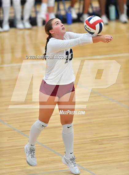 Thumbnail 3 in Tompkins vs. Tomball Memorial (KISD/CFISD Tournament) photogallery.