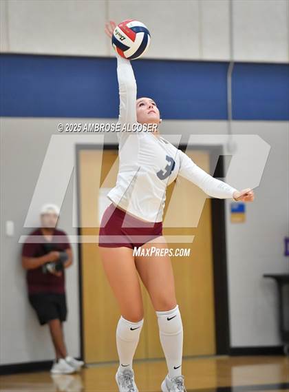Thumbnail 3 in Tompkins vs. Tomball Memorial (KISD/CFISD Tournament) photogallery.