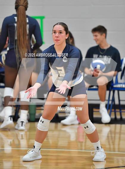 Thumbnail 1 in Tompkins vs. Tomball Memorial (KISD/CFISD Tournament) photogallery.
