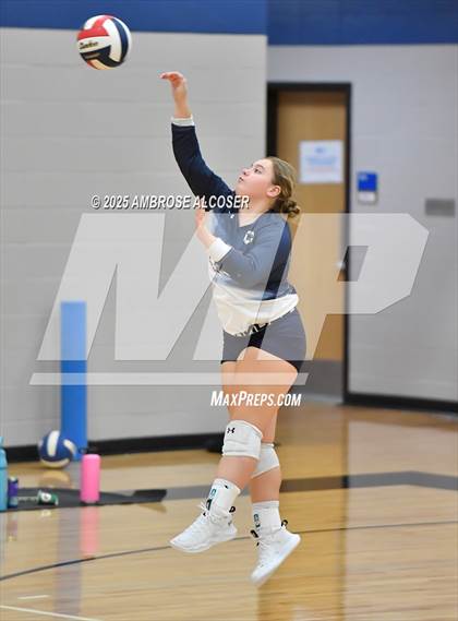 Thumbnail 3 in Tompkins vs. Tomball Memorial (KISD/CFISD Tournament) photogallery.