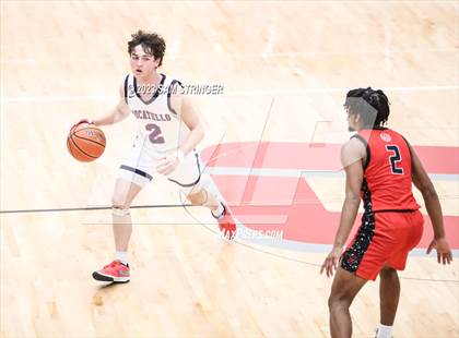 Thumbnail 2 in Ironwood vs. Pocatello (Pro Image Holiday Classic Large Schools) photogallery.