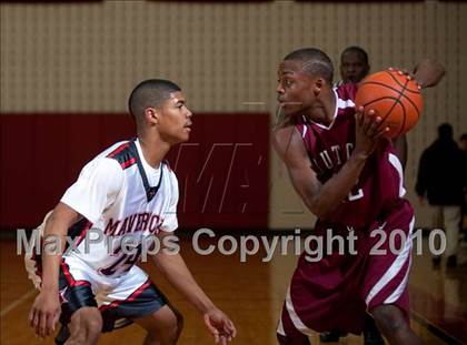 Thumbnail 3 in Holland Hall vs. St. John's photogallery.