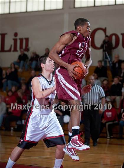 Thumbnail 2 in Holland Hall vs. St. John's photogallery.