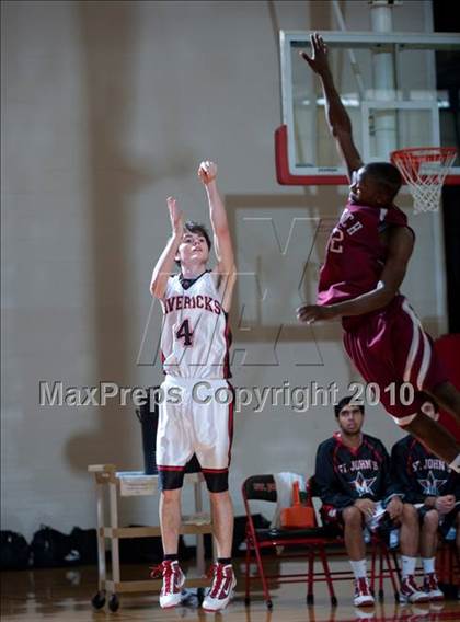 Thumbnail 3 in Holland Hall vs. St. John's photogallery.