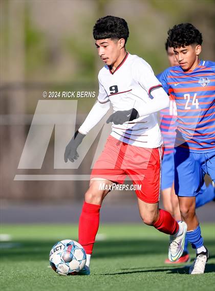 Thumbnail 2 in Grand Oaks vs Cleveland photogallery.
