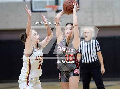 Thumbnail 2 in Esperanza vs. Mater Dei (Tom Riach Tournament) photogallery.