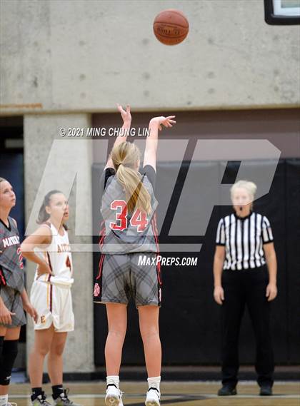 Thumbnail 1 in Esperanza vs. Mater Dei (Tom Riach Tournament) photogallery.