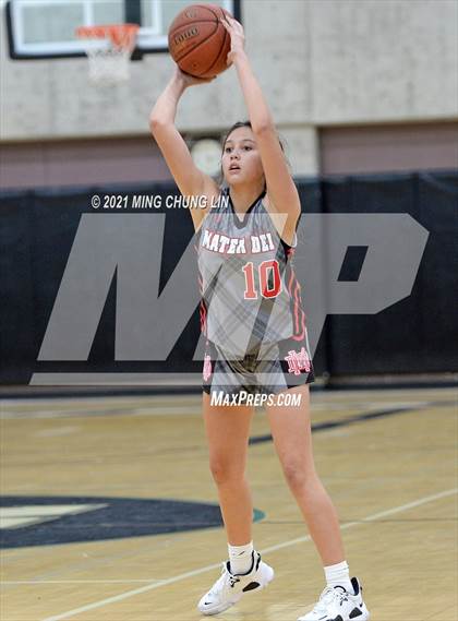 Thumbnail 1 in Esperanza vs. Mater Dei (Tom Riach Tournament) photogallery.
