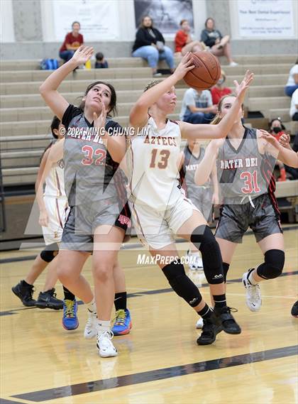 Thumbnail 2 in Esperanza vs. Mater Dei (Tom Riach Tournament) photogallery.