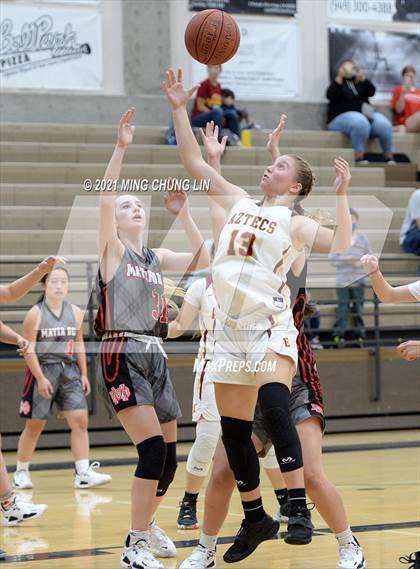 Thumbnail 1 in Esperanza vs. Mater Dei (Tom Riach Tournament) photogallery.
