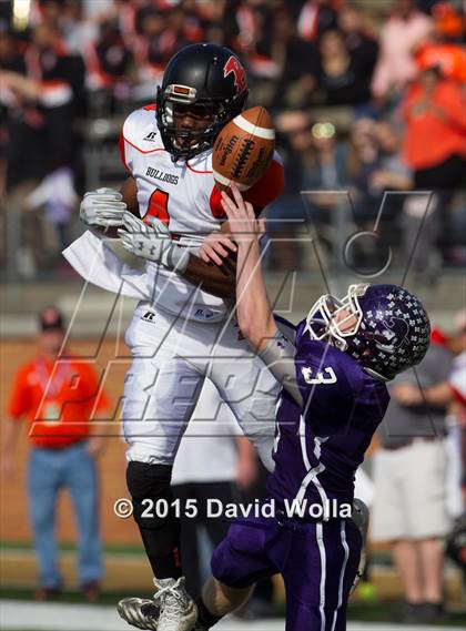 Thumbnail 3 in Mitchell vs. Wallace-Rose Hill (NCHSAA 1AA Final) photogallery.