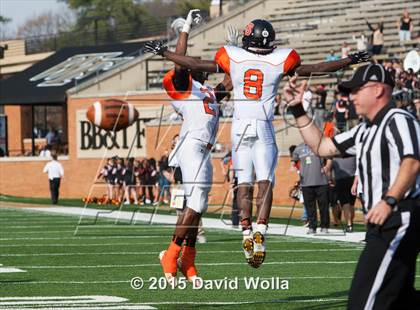Thumbnail 2 in Mitchell vs. Wallace-Rose Hill (NCHSAA 1AA Final) photogallery.