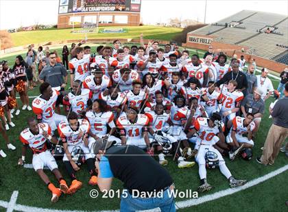 Thumbnail 2 in Mitchell vs. Wallace-Rose Hill (NCHSAA 1AA Final) photogallery.