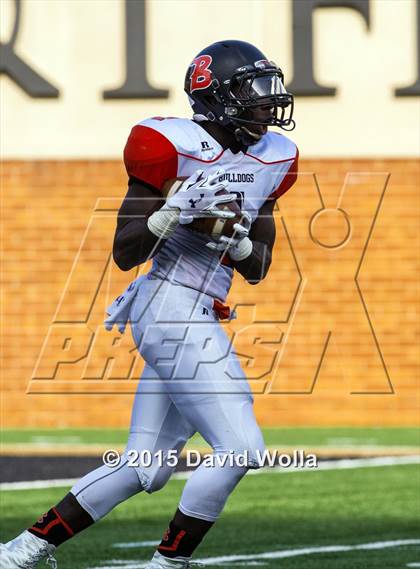 Thumbnail 2 in Mitchell vs. Wallace-Rose Hill (NCHSAA 1AA Final) photogallery.