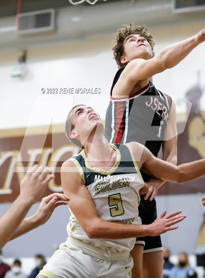 Thumbnail 3 in JSerra Catholic vs St. Francis (CIF SS Round 3 D1 Playoff) photogallery.