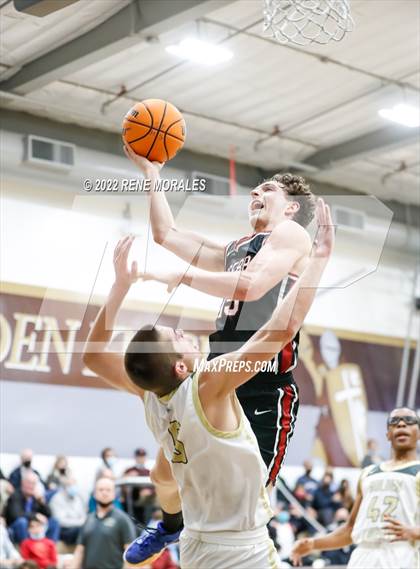 Thumbnail 3 in JSerra Catholic vs St. Francis (CIF SS Round 3 D1 Playoff) photogallery.