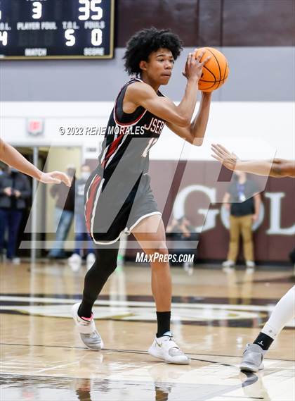 Thumbnail 1 in JSerra Catholic vs St. Francis (CIF SS Round 3 D1 Playoff) photogallery.