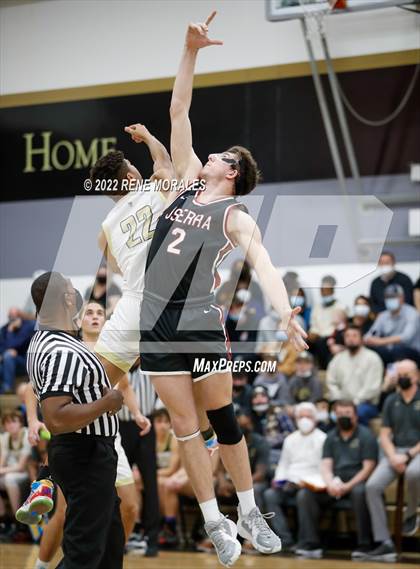Thumbnail 2 in JSerra Catholic vs St. Francis (CIF SS Round 3 D1 Playoff) photogallery.
