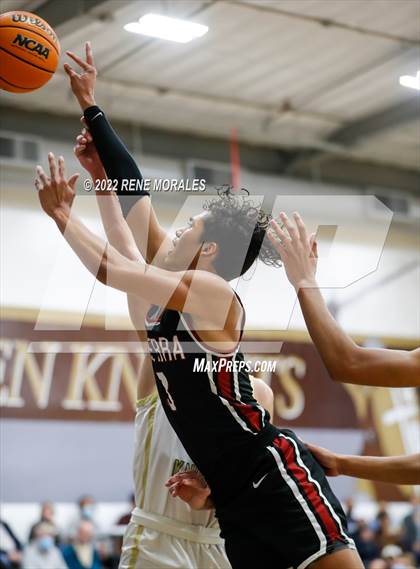 Thumbnail 1 in JSerra Catholic vs St. Francis (CIF SS Round 3 D1 Playoff) photogallery.