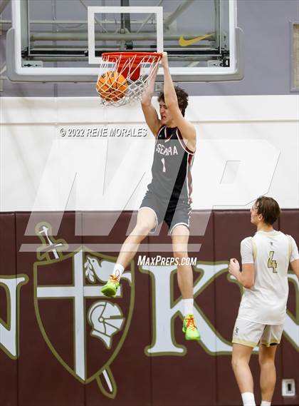 Thumbnail 2 in JSerra Catholic vs St. Francis (CIF SS Round 3 D1 Playoff) photogallery.