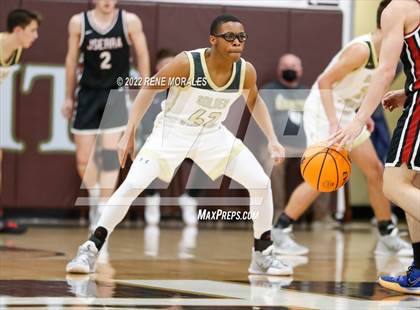 Thumbnail 3 in JSerra Catholic vs St. Francis (CIF SS Round 3 D1 Playoff) photogallery.