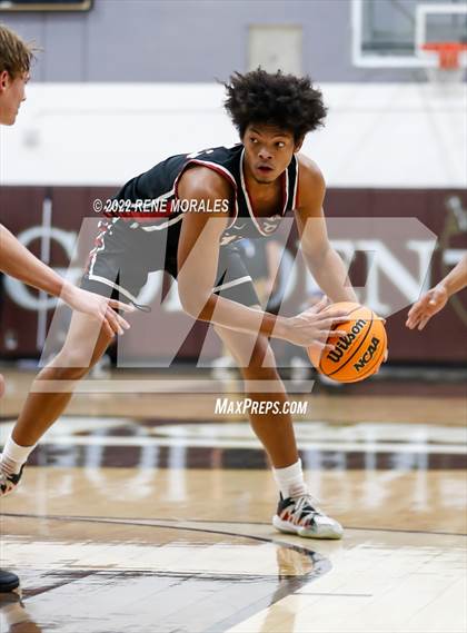 Thumbnail 3 in JSerra Catholic vs St. Francis (CIF SS Round 3 D1 Playoff) photogallery.