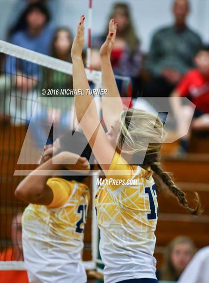 Thumbnail 3 in Sutter vs. West Valley (CIF NS Final) photogallery.
