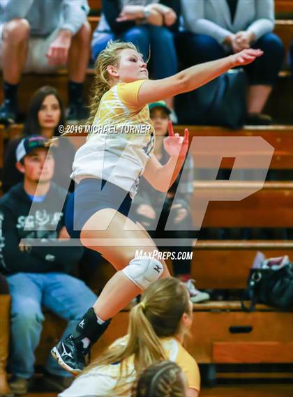 Thumbnail 3 in Sutter vs. West Valley (CIF NS Final) photogallery.