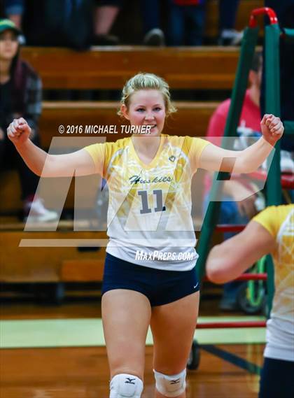 Thumbnail 1 in Sutter vs. West Valley (CIF NS Final) photogallery.