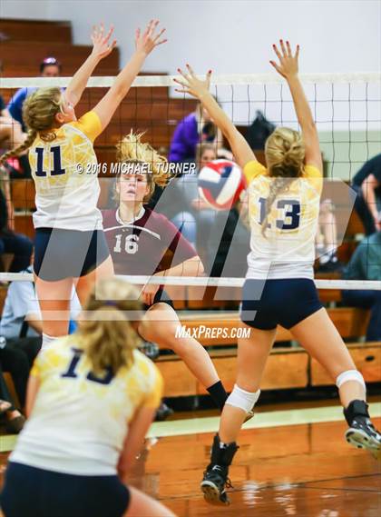 Thumbnail 2 in Sutter vs. West Valley (CIF NS Final) photogallery.