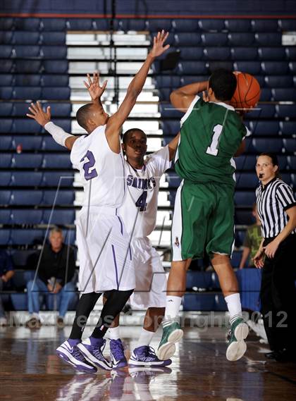 Thumbnail 2 in Ribet Academy vs St. Anthony's (Tarkanian Classic) photogallery.