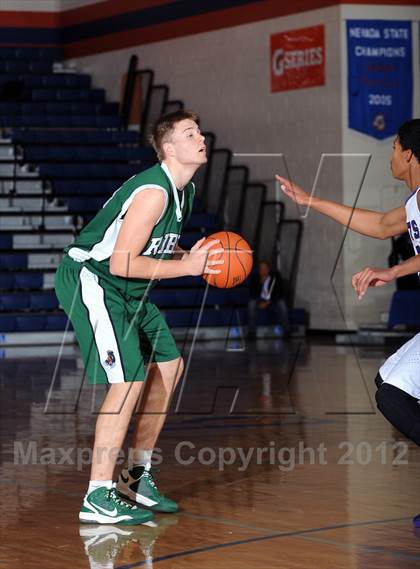 Thumbnail 3 in Ribet Academy vs St. Anthony's (Tarkanian Classic) photogallery.