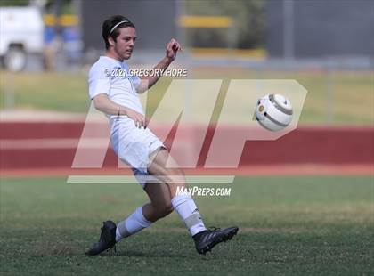 Thumbnail 2 in Notre Dame (SO) @ Bishop Alemany photogallery.