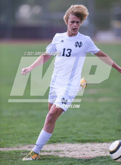 Thumbnail 2 in Notre Dame (SO) @ Bishop Alemany photogallery.