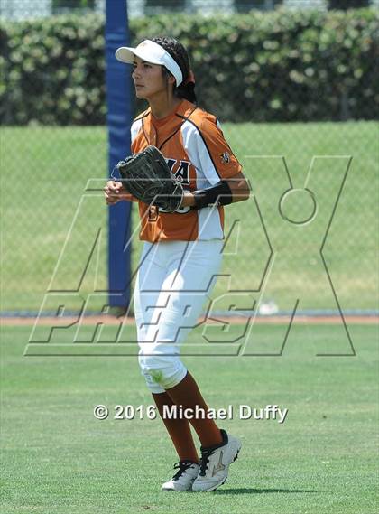 Thumbnail 3 in Selma vs. Mission Oak (CIF Central Section Division IV Final) photogallery.