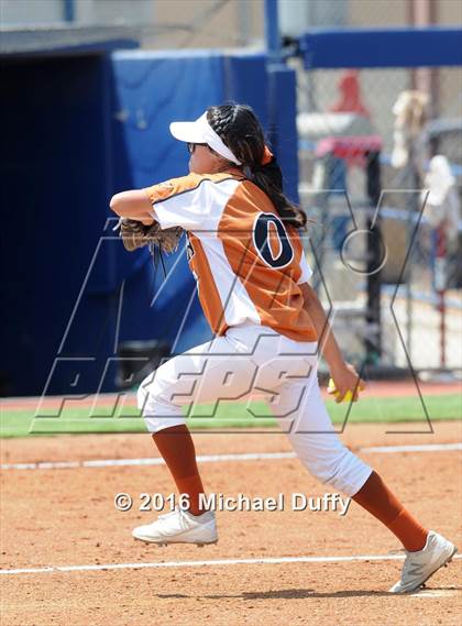 Thumbnail 1 in Selma vs. Mission Oak (CIF Central Section Division IV Final) photogallery.