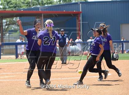 Thumbnail 1 in Selma vs. Mission Oak (CIF Central Section Division IV Final) photogallery.