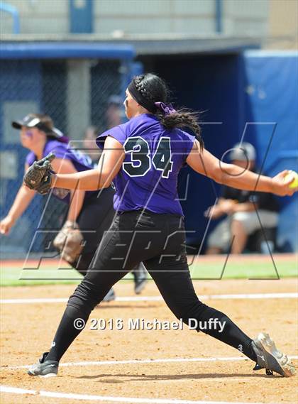 Thumbnail 2 in Selma vs. Mission Oak (CIF Central Section Division IV Final) photogallery.
